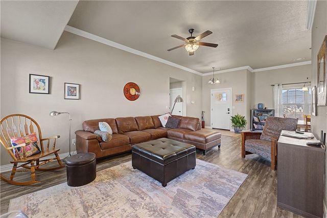 706 Sedgwick Drive, Prairie Grove, AR 72753