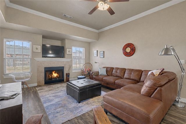 706 Sedgwick Drive, Prairie Grove, AR 72753