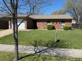 128 W Way Drive, Allen, TX 75002