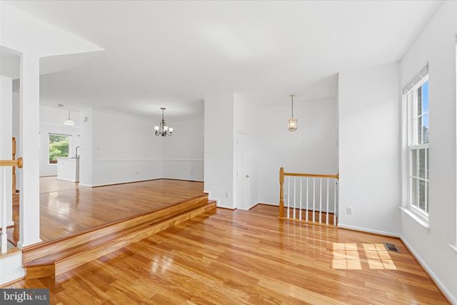 2550 JAMES MONROE CIR, Herndon, VA 20171