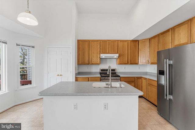 2550 JAMES MONROE CIR, Herndon, VA 20171