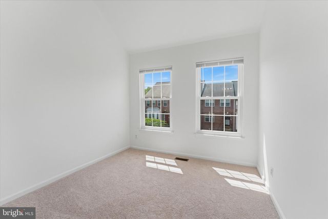 2550 JAMES MONROE CIR, Herndon, VA 20171
