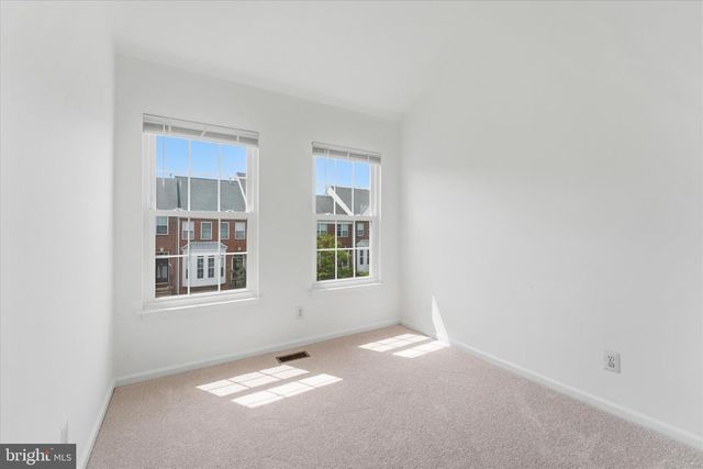 2550 JAMES MONROE CIR, Herndon, VA 20171