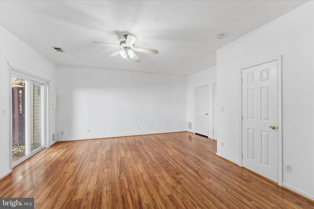 2550 JAMES MONROE CIR, Herndon, VA 20171