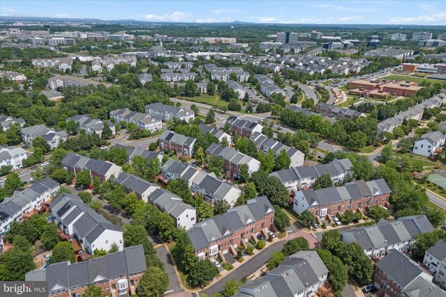 2550 JAMES MONROE CIR, Herndon, VA 20171