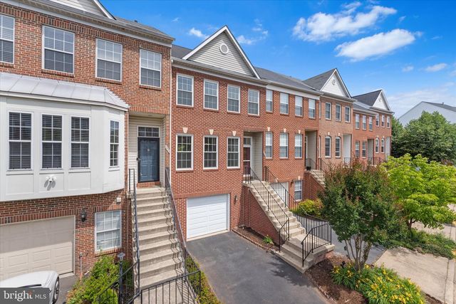 2550 JAMES MONROE CIR, Herndon, VA 20171