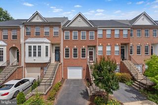 2550 JAMES MONROE CIR, Herndon, VA 20171