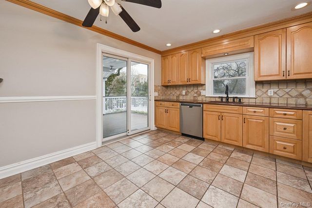 49 N Chatsworth Avenue, Larchmont, NY 10538