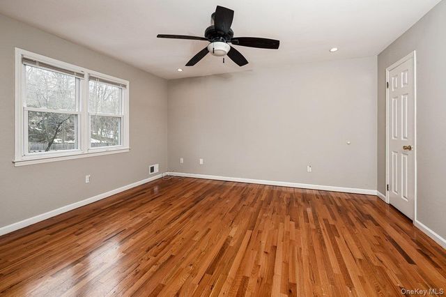 49 N Chatsworth Avenue, Larchmont, NY 10538