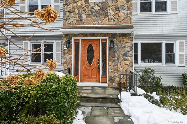 49 N Chatsworth Avenue, Larchmont, NY 10538