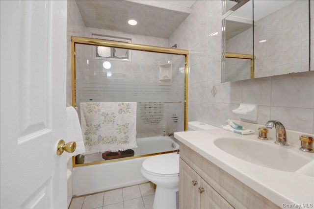 3170 Rawlins Avenue, Bronx, NY 10465