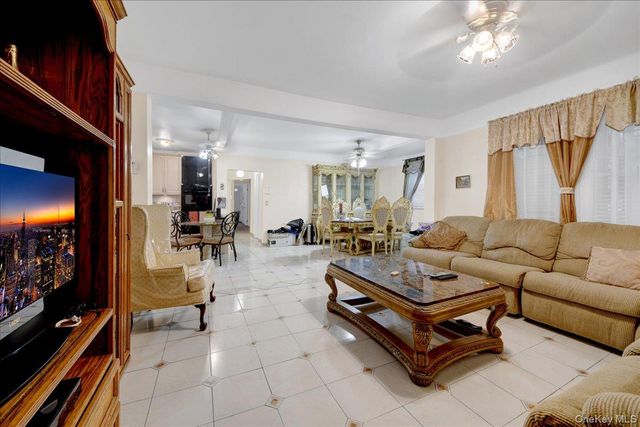 3170 Rawlins Avenue, Bronx, NY 10465