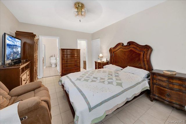 3170 Rawlins Avenue, Bronx, NY 10465