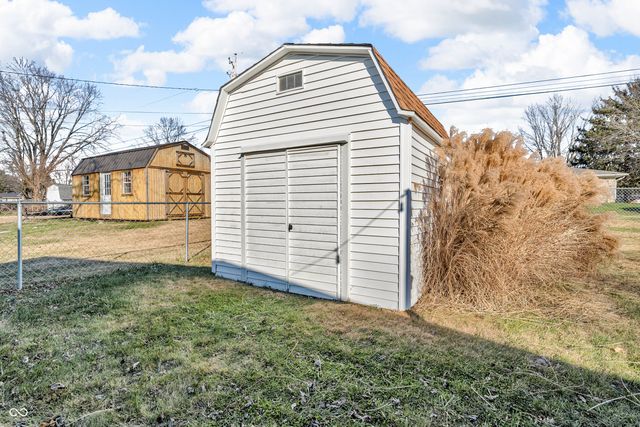 1723 Midland Drive, Franklin, IN 46131