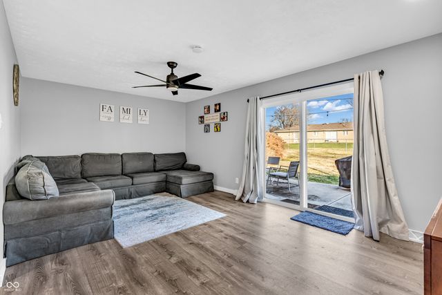 1723 Midland Drive, Franklin, IN 46131