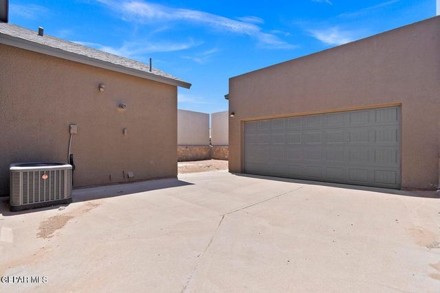 14329 Bill Lazor Parkway, El Paso, TX 79928