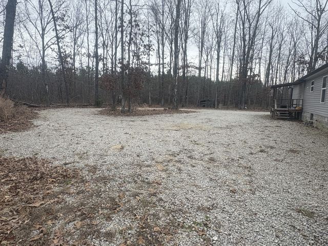 239 Henderson Rd, Hohenwald, TN 38462