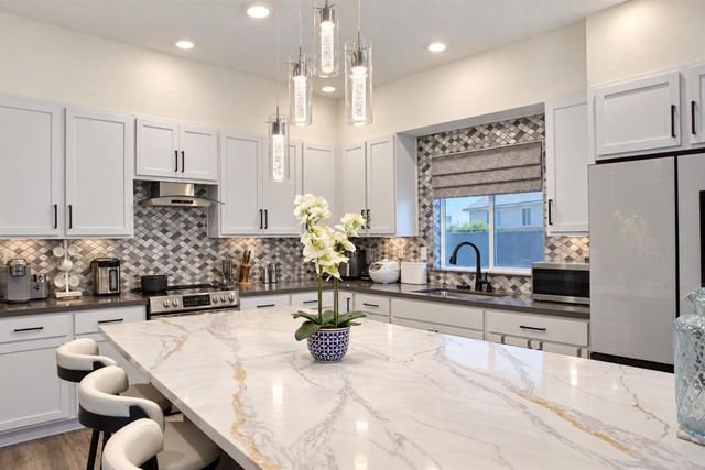 7660 Walpole Way, Elk Grove, CA 95758
