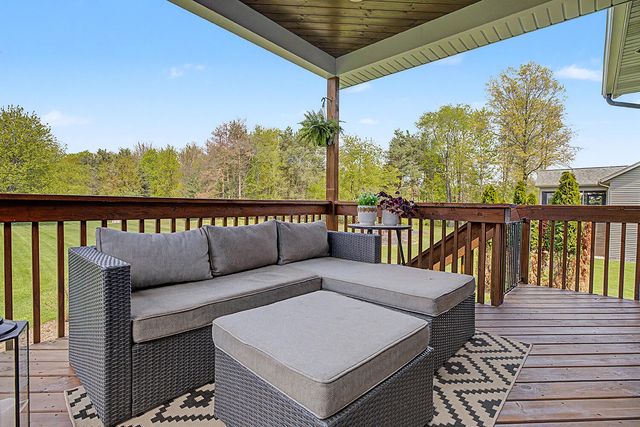 5587 Stanton Woods Drive, Blendon Twp, MI 49426
