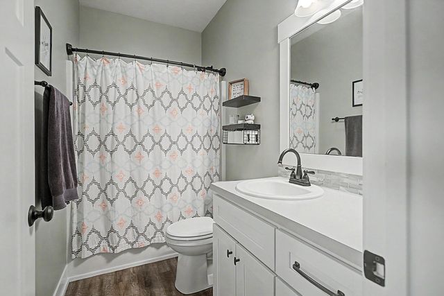 5587 Stanton Woods Drive, Blendon Twp, MI 49426