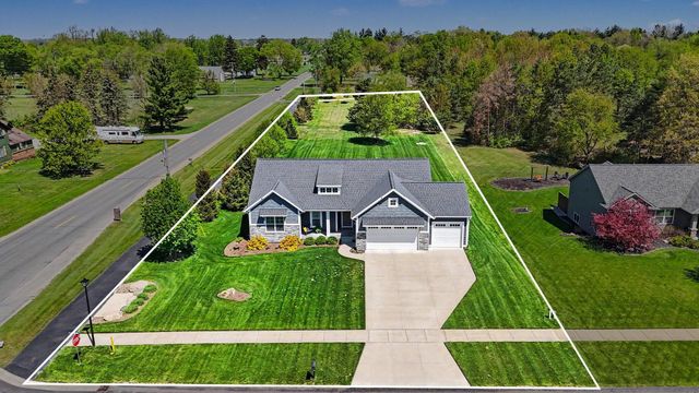 5587 Stanton Woods Drive, Blendon Twp, MI 49426