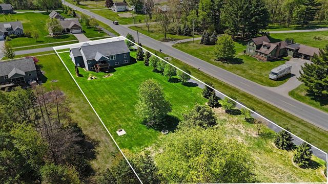 5587 Stanton Woods Drive, Blendon Twp, MI 49426