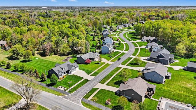 5587 Stanton Woods Drive, Blendon Twp, MI 49426