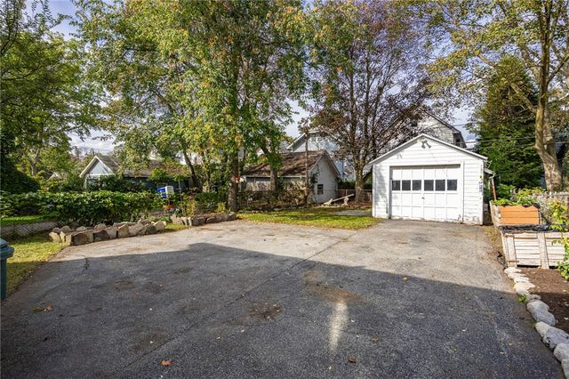 64 Midvale, Rochester, NY 14619