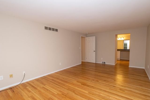 3356 Tacoma Circle, Ann Arbor, MI 48108