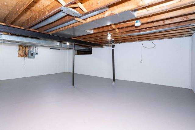 3356 Tacoma Circle, Ann Arbor, MI 48108