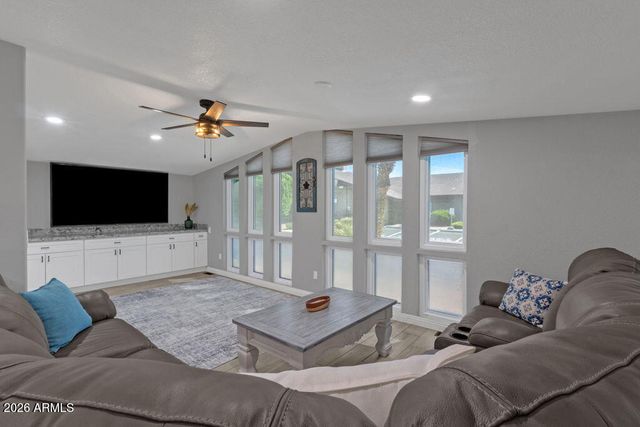 8103 E SOUTHERN Avenue 224, Mesa, AZ 85209
