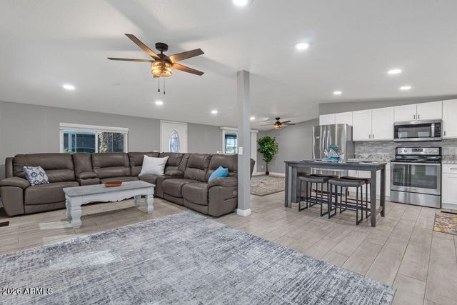 8103 E SOUTHERN Avenue 224, Mesa, AZ 85209