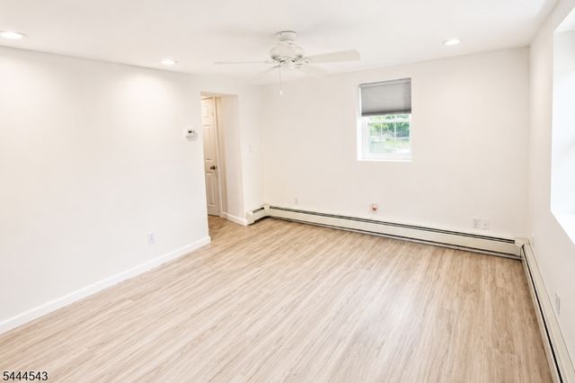 58 Cork Hill Rd, Ogdensburg Boro, NJ 07439