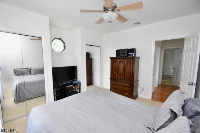 58 Cork Hill Rd, Ogdensburg Boro, NJ 07439