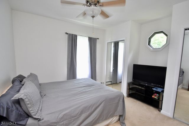 58 Cork Hill Rd, Ogdensburg Boro, NJ 07439
