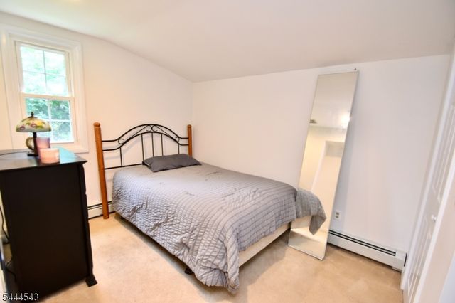 58 Cork Hill Rd, Ogdensburg Boro, NJ 07439