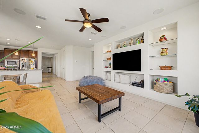 1957 W Fawn Way, San Tan Valley, AZ 85144