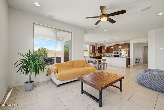 1957 W Fawn Way, San Tan Valley, AZ 85144