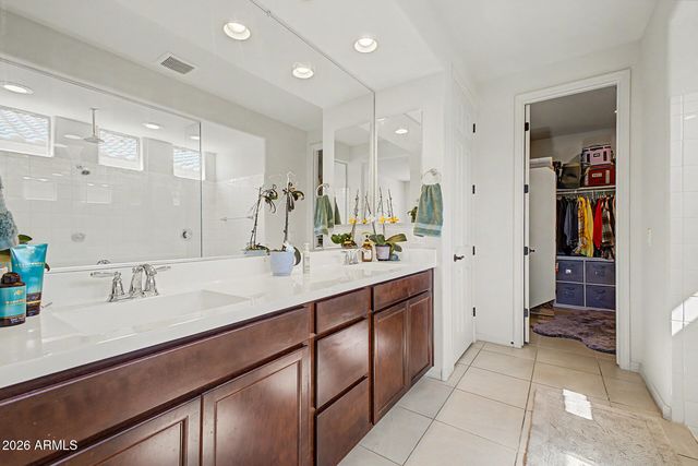 1957 W Fawn Way, San Tan Valley, AZ 85144