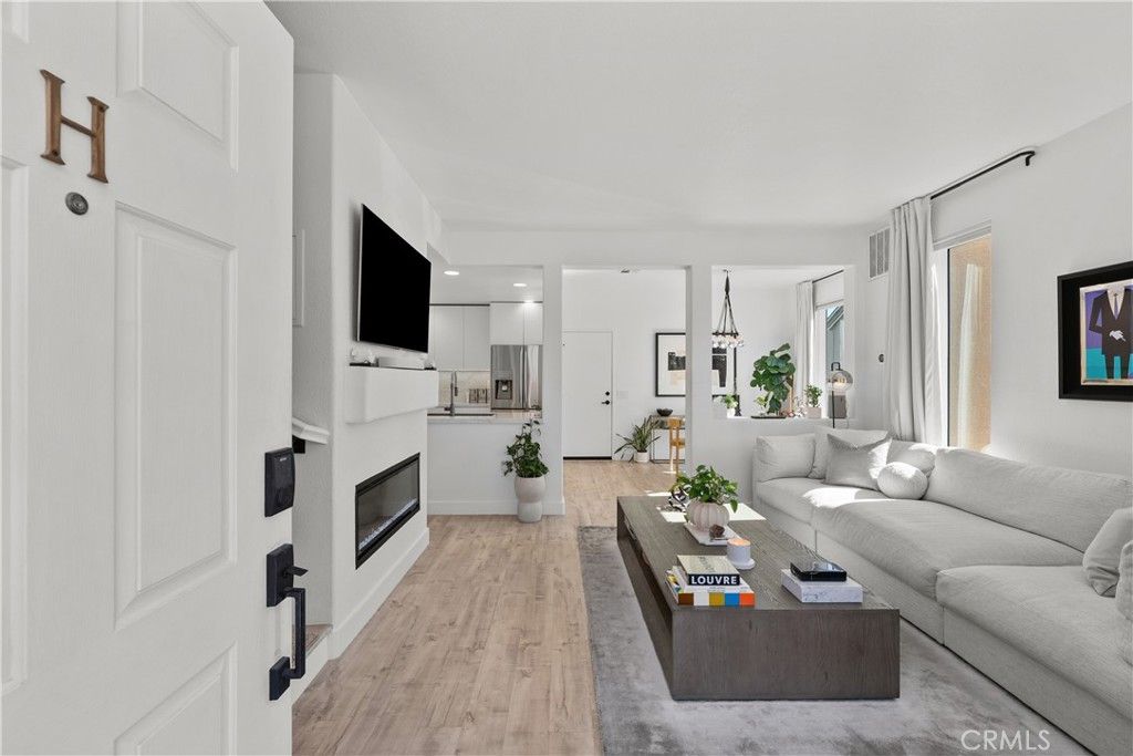 25735 Perlman Place H, Stevenson Ranch, CA 91381 — photo 4