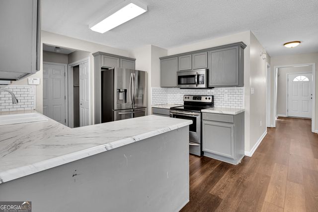 55 Ewing Drive, Social Circle, GA 30025
