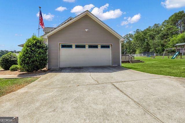 55 Ewing Drive, Social Circle, GA 30025