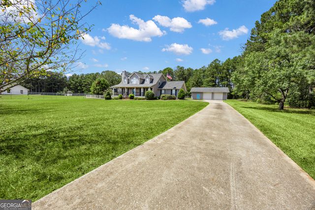 55 Ewing Drive, Social Circle, GA 30025
