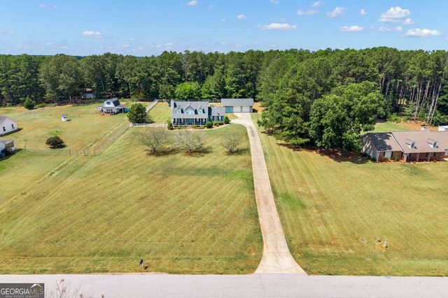 55 Ewing Drive, Social Circle, GA 30025