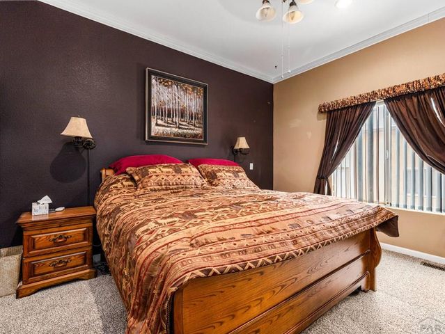 553 S Saunders Dr, Pueblo West, CO 81007