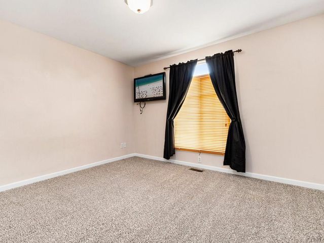 553 S Saunders Dr, Pueblo West, CO 81007