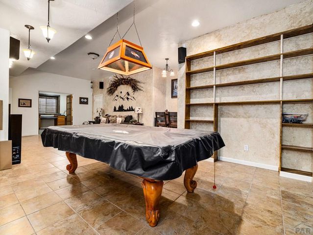 553 S Saunders Dr, Pueblo West, CO 81007