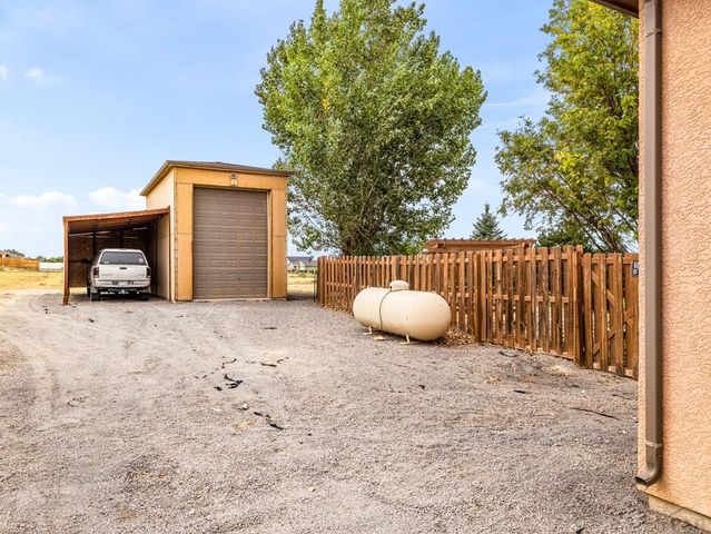 553 S Saunders Dr, Pueblo West, CO 81007