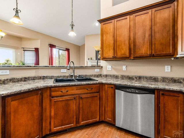 553 S Saunders Dr, Pueblo West, CO 81007