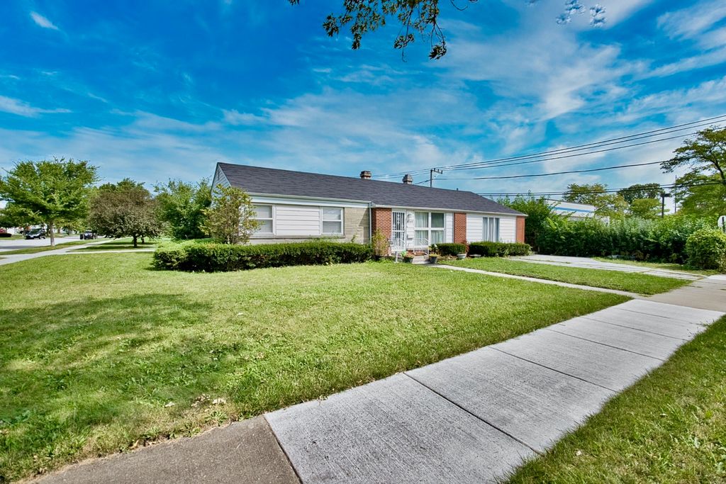 6948 Beckwith Road, Morton Grove, IL 60053 — photo 2